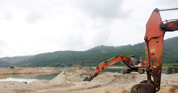 UBND tỉnh Bình Thuận vừa có quyết định quan trọng về nguồn vật liệu thi công cho các dự án trên địa bàn- Ảnh 1.
