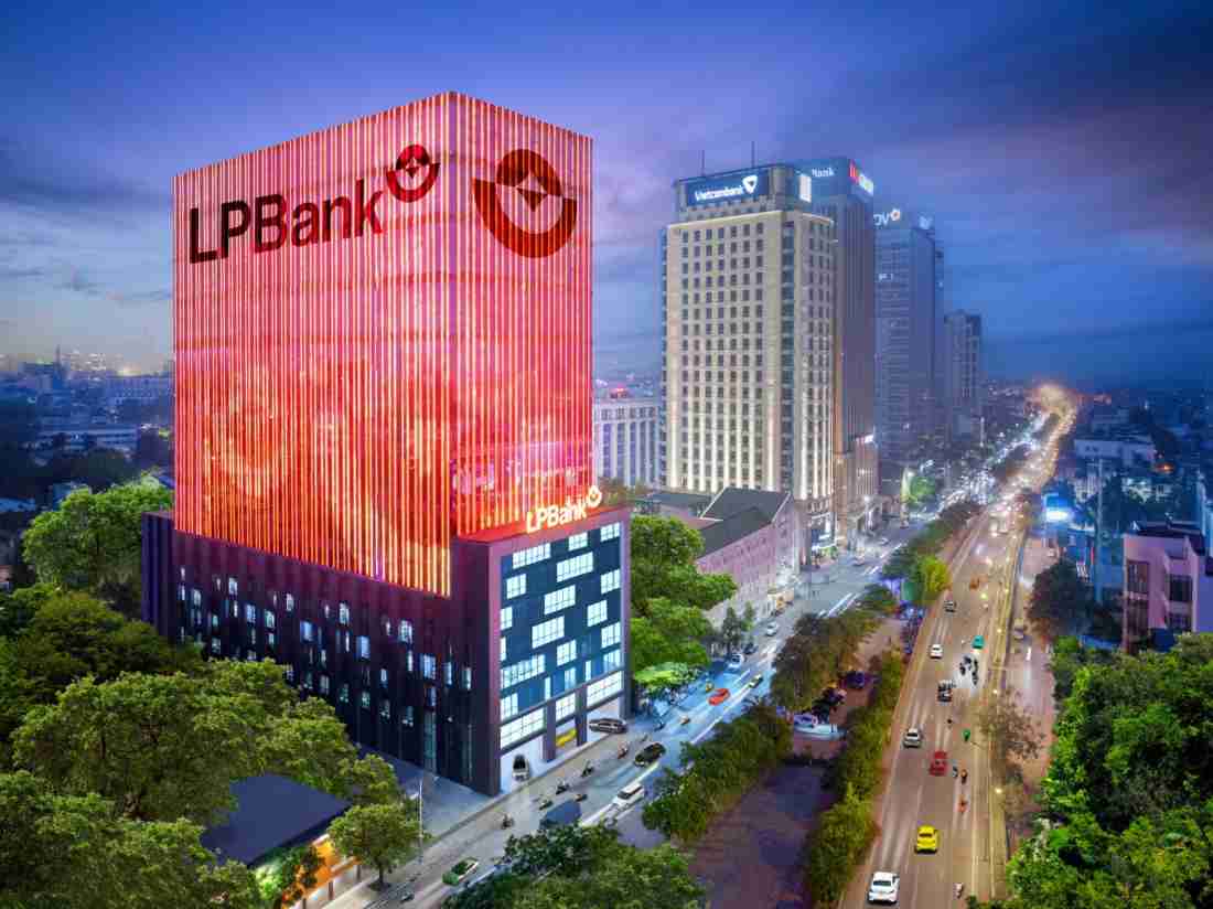 LPBank muốn rời trụ sở từ Hà Nội đến một tỉnh thành khác- Ảnh 1.