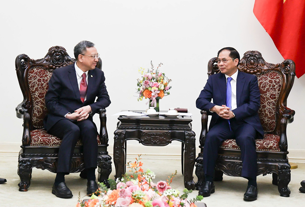 Tập đo&agrave;n điện lực h&agrave;ng đầu Trung Quốc muốn x&acirc;y kho năng lượng điện ho&aacute; tại Việt Nam- Ảnh 1.