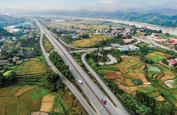 Đề xuất gần 14.000 tỷ đầu tư cao tốc Cam Lộ - Lao Bảo- Ảnh 1.