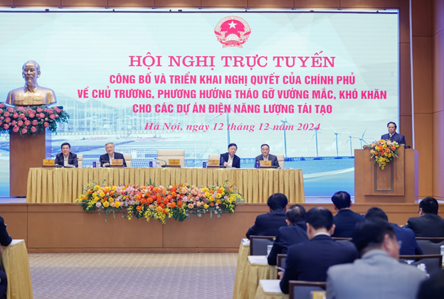 Thủ tướng chủ tr&igrave; hội nghị trực tuyến gỡ vướng cho c&aacute;c dự &aacute;n năng lượng t&aacute;i tạo- Ảnh 1.