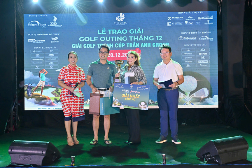 Chủ tịch CLB Doanh nh&acirc;n 2030 ghi dấu ấn tại giải gofl Trần Anh Group- Ảnh 4.