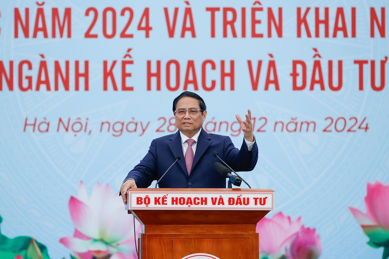 Thủ tướng y&ecirc;u cầu đẩy mạnh giải ng&acirc;n vốn đầu tư c&ocirc;ng, &nbsp;giảm dự &aacute;n đầu tư c&ocirc;ng trung hạn 2026 - 2030- Ảnh 1.