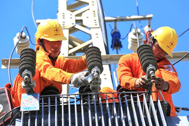 Thủ tướng vừa c&oacute; chỉ đạo n&oacute;ng về việc cung ứng đủ điện phục vụ sản xuất kinh doanh- Ảnh 1.