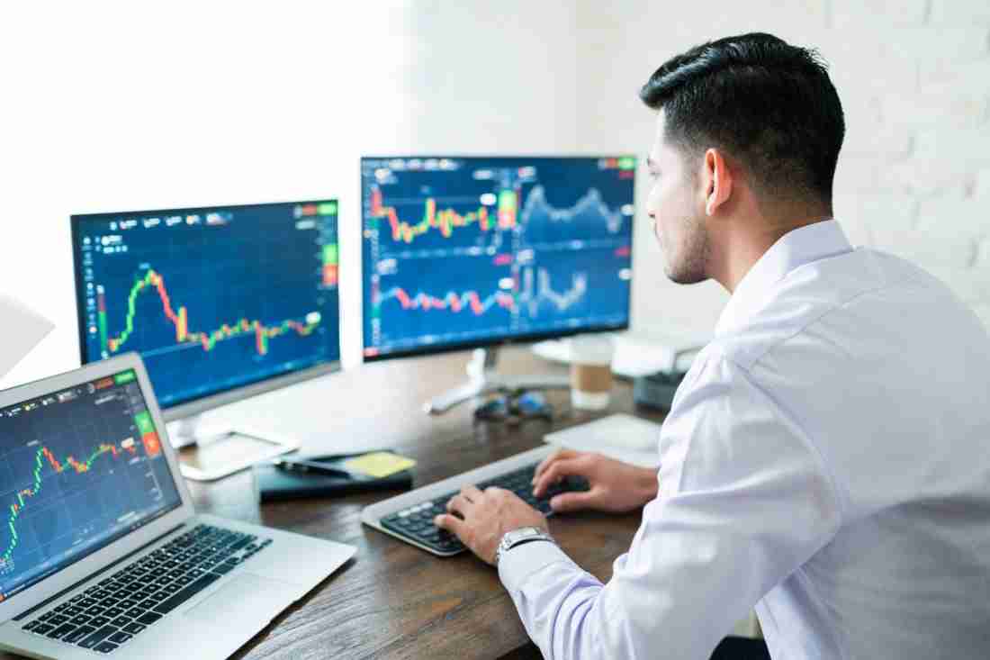 VnDirect dự báo VN-Index có thể đạt 1.670 điểm, tương đương thị trường tăng 32% trong năm 2025- Ảnh 1.