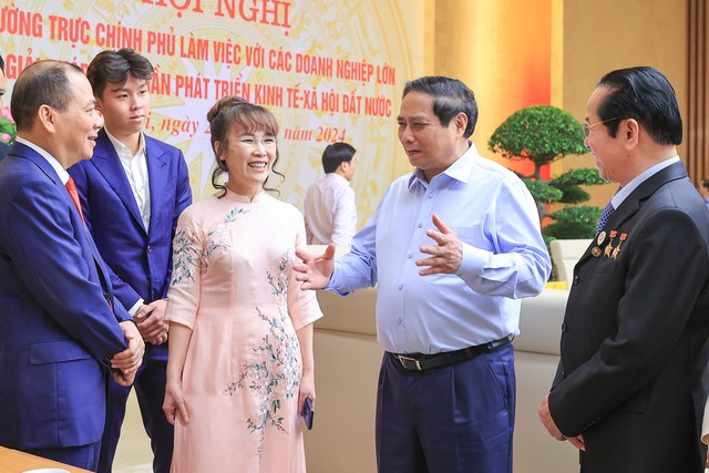 Ch&iacute;nh phủ y&ecirc;u cầu đặt h&agrave;ng doanh nghiệp để triển khai c&aacute;c dự &aacute;n lớn trong qu&yacute; 2- Ảnh 1.
