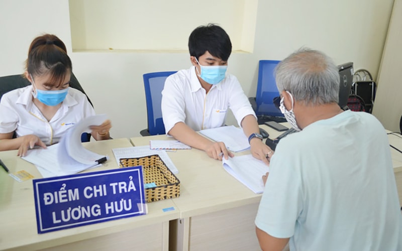 Tin vui cho hơn 3,3 triệu người, được nhận lương hưu, trợ cấp tháng 5 sớm- Ảnh 1.