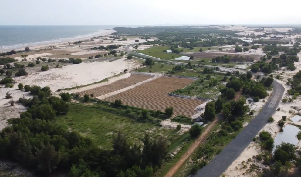 Bình Thuận họp bàn điều chỉnh quy hoạch chung Khu liên hợp công nghiệp và dịch vụ Sơn Mỹ- Ảnh 1.