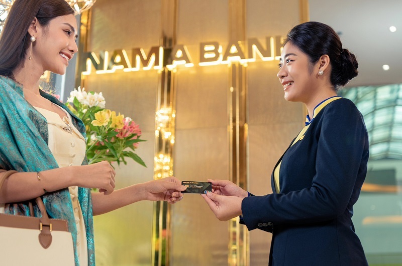 Ngân hàng tung ưu đãi dịp Lễ 30/4-1/5- Ảnh 1.