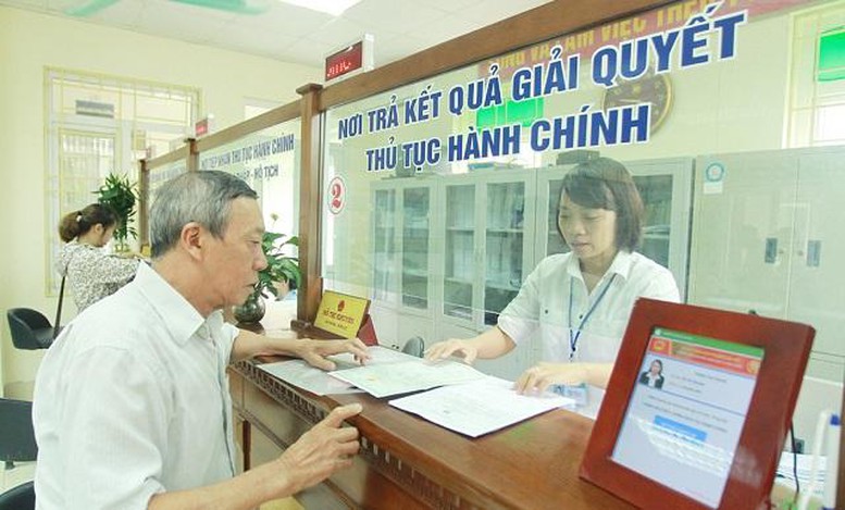 Trước ngày 10/6: Phân quyền giải quyết 346 thủ tục hành chính của chính quyền cấp huyện- Ảnh 1.