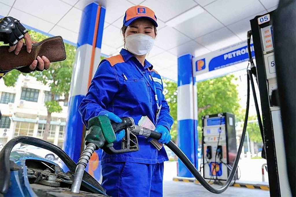 Giá xăng dầu chiều 8-5: Tiếp tục được điều chỉnh giảm- Ảnh 1.