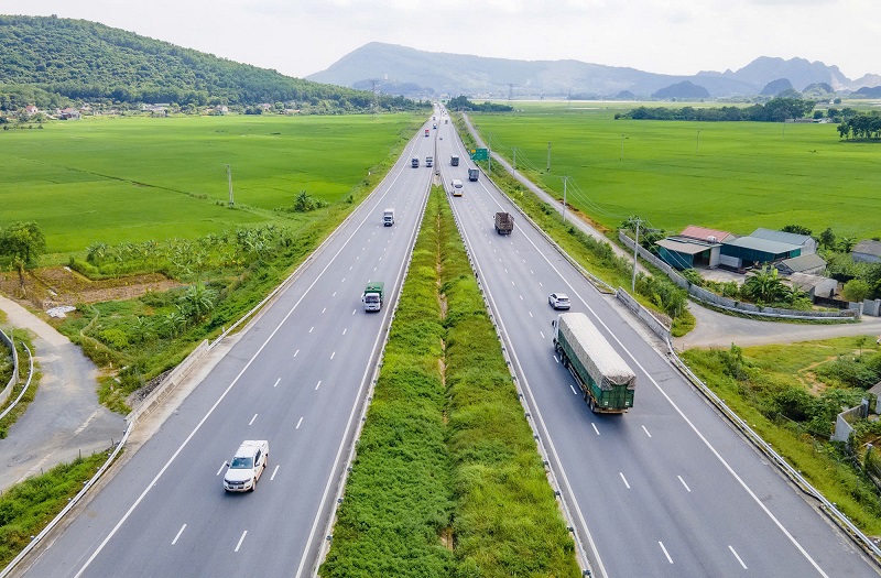 Đã khởi công 6/19 dự án giao thông trong năm 2025- Ảnh 1.