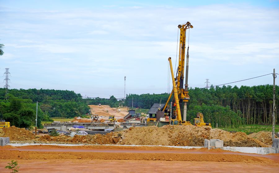 Tiến độ thực hiện các dự án giao thông trọng điểm kết nối hành lang kinh tế Đông – Tây tại tỉnh Quảng Trị- Ảnh 1.