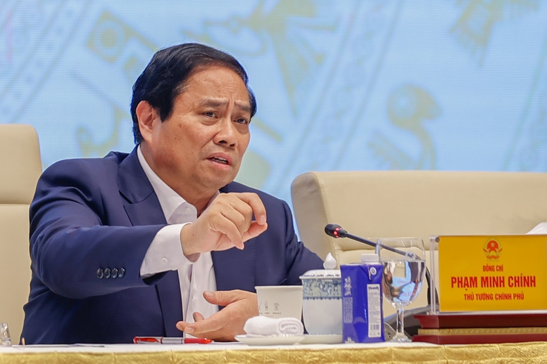 Thủ tướng yêu cầu tổng rà soát tài khoản ngân hàng, sim điện thoại để ngăn lừa đảo trực tuyến- Ảnh 1.