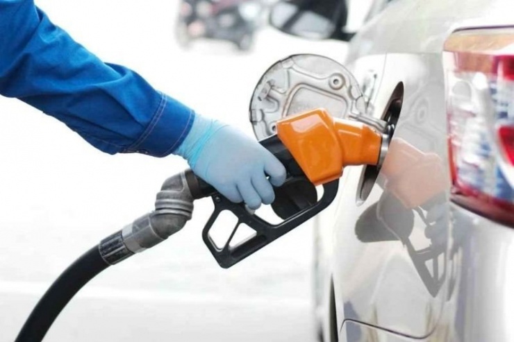 Giá xăng dầu chiều 19-5: Xăng tăng giá nhẹ, giá dầu giảm- Ảnh 1.