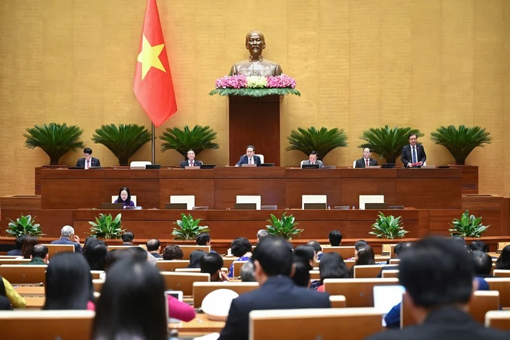 Quốc hội "chốt" loạt chính sách, khuyến khích doanh nghiệp tư nhân làm đường sắt - Ảnh 1.