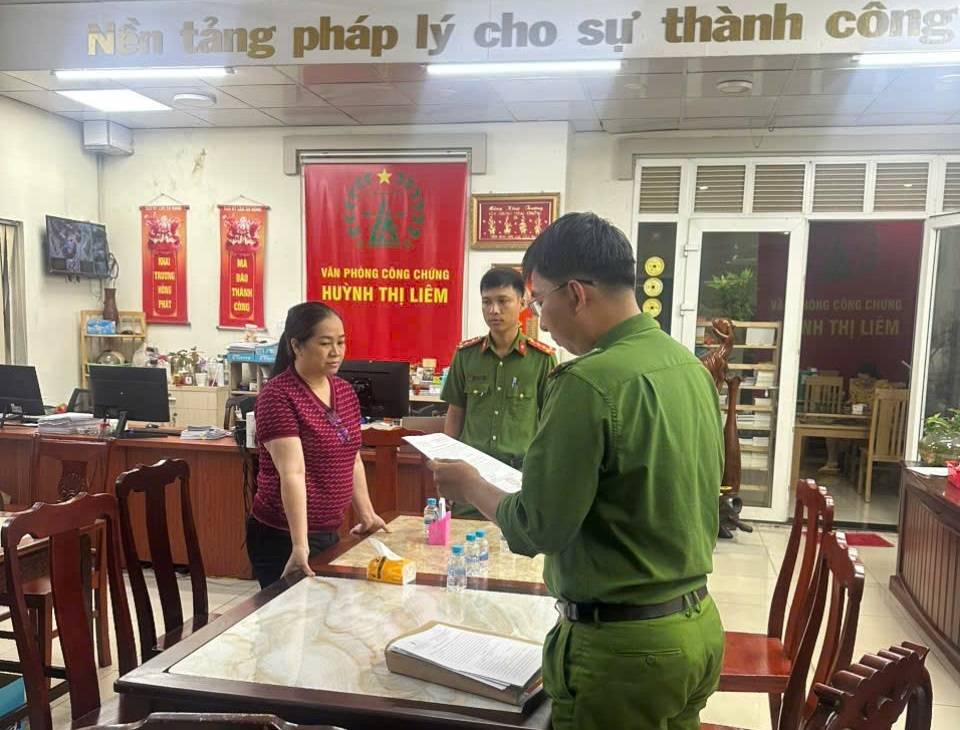 Giả mạo chủ đất, chiếm đoạt 16 tỷ đồng: Ai là người bị hại thì liên hệ công an Đồng Nai gấp- Ảnh 1.