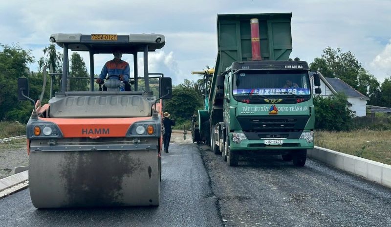 Cập nhật tiến độ thi công tuyến đường ven biển khu vực phía Đông tỉnh Đắk Lắk- Ảnh 1.
