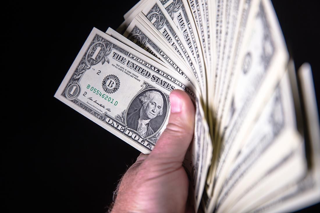 Tỷ giá USD/VND lên mức cao - Ảnh 1.