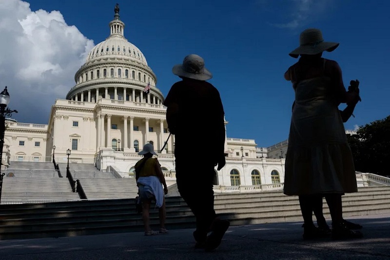 CBO: Luật thuế của ông Trump gây thiệt cho người nghèo, gia tăng thu nhập cho người giàu- Ảnh 1.