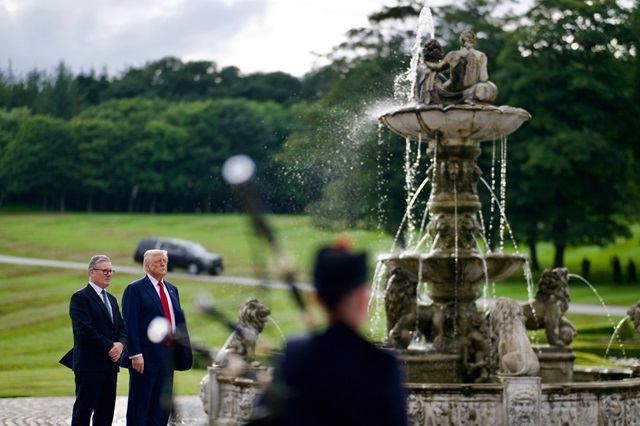 CBO: Thuế quan dưới thời ông Trump sẽ giúp giảm thâm hụt ngân sách Mỹ tới 4.000 tỷ USD trong 10 năm tới- Ảnh 1.