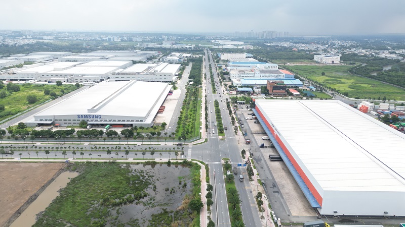 Nhiều doanh nghiệp muốn dịch chuyển cả chuỗi cung ứng sang Việt Nam, một phân khúc bất động sản sẽ hưởng lợi lớn- Ảnh 1.
