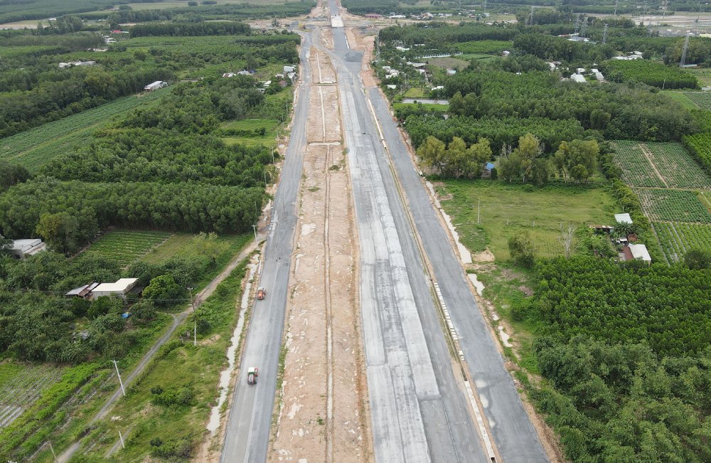 Đồng Nai đề xuất điều chuyển khối lượng, siết tiến độ cao tốc Biên Hòa - Vũng Tàu và Vành đai 3 TP.HCM- Ảnh 1.