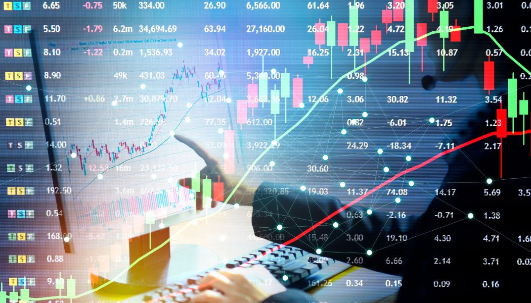 Cổ phiếu Vingroup dẫn sóng, VN-Index ngấp nghé 1.700 điểm: Thị trường sẵn sàng cho cú bứt phá lớn?- Ảnh 1.