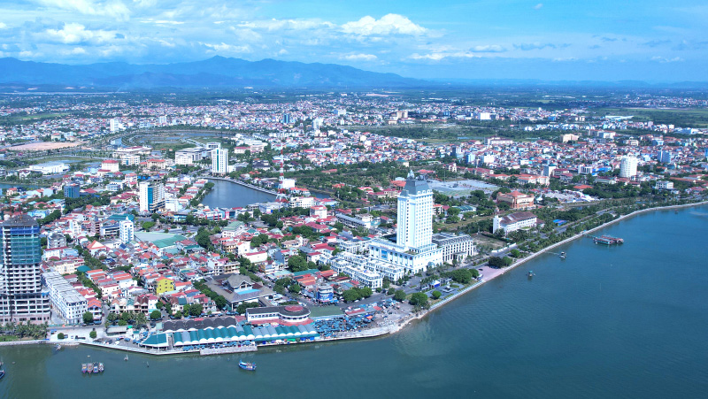 Quảng Trị sẽ đấu thầu lựa chọn nh&agrave; đầu tư thực hiện dự &aacute;n Tổ hợp gi&aacute;o dục tại phường Đồng Hới- Ảnh 1.