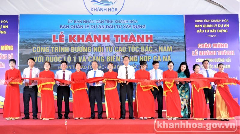 Khánh thành công trình đường nối từ cao tốc Bắc - Nam với Quốc lộ 1 tại tỉnh Khánh Hòa- Ảnh 1.