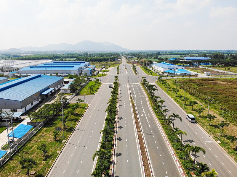 &ldquo;&Ocirc;ng lớn&rdquo; bất động sản KCN Sonadezi b&aacute;o l&atilde;i gần 1.300 tỷ, mạnh tay chi gần 500 tỷ đồng &ldquo;thưởng n&oacute;ng&rdquo; cổ đ&ocirc;ng- Ảnh 1.
