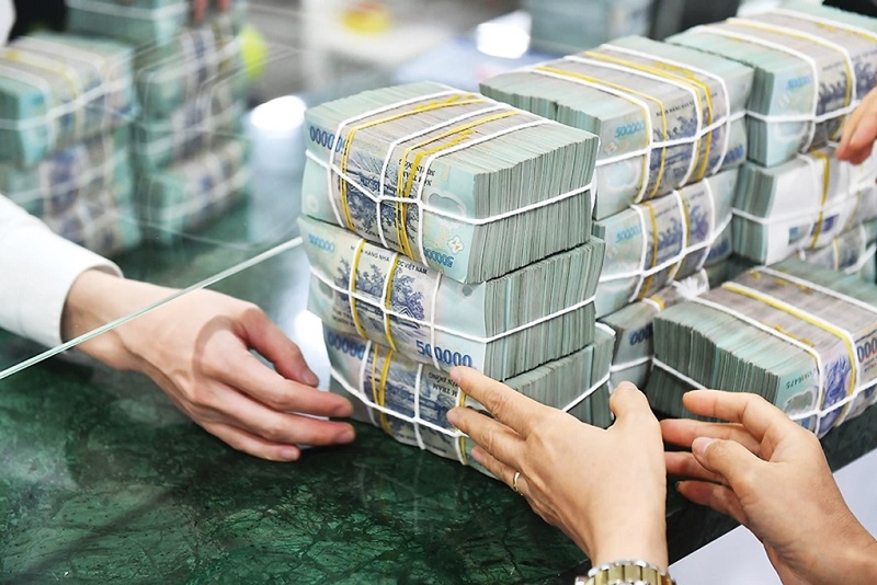 Ngân hàng đồng loạt tăng vốn: Sóng lớn trên thị trường, cổ đông cần lưu ý gì?- Ảnh 1.