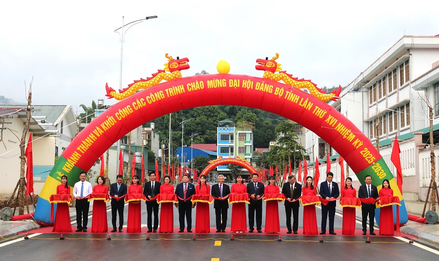 Sơn La khởi c&ocirc;ng, kh&aacute;nh th&agrave;nh loạt c&ocirc;ng tr&igrave;nh với tổng vốn hơn 150 tỷ đồng- Ảnh 1.