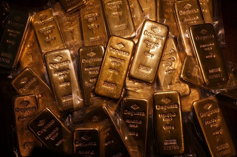 Vàng lập kỷ lục mới nhờ đồng USD suy yếu- Ảnh 1.