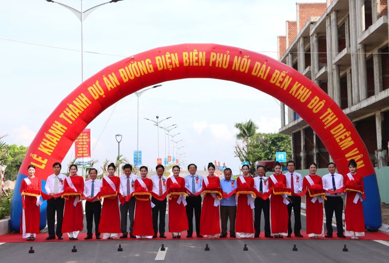 Khánh thành dự án đường Điện Biên Phủ nối dài đến khu đô thị Diêm Vân tại tỉnh Gia Lai- Ảnh 1.