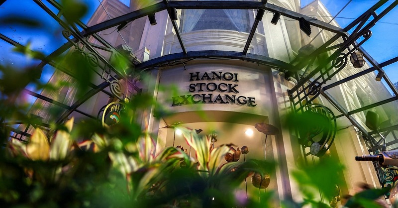 FTSE Russell chính thức nâng hạng chứng khoán Việt Nam lên thị trường mới nổi, dự kiến thu hút hàng tỷ USD vốn ngoại- Ảnh 1.