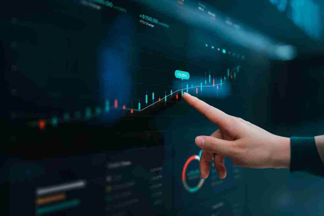 Dòng tiền lớn chuẩn bị đổ bộ thị trường chứng khoán sau nâng hạng: nhóm cổ phiếu nào sẽ hưởng lợi đầu tiên?- Ảnh 1. Dòng tiền lớn chuẩn bị đổ bộ thị trường chứng khoán sau nâng hạng: nhóm cổ phiếu nào sẽ hưởng lợi đầu tiên?- Ảnh 1.