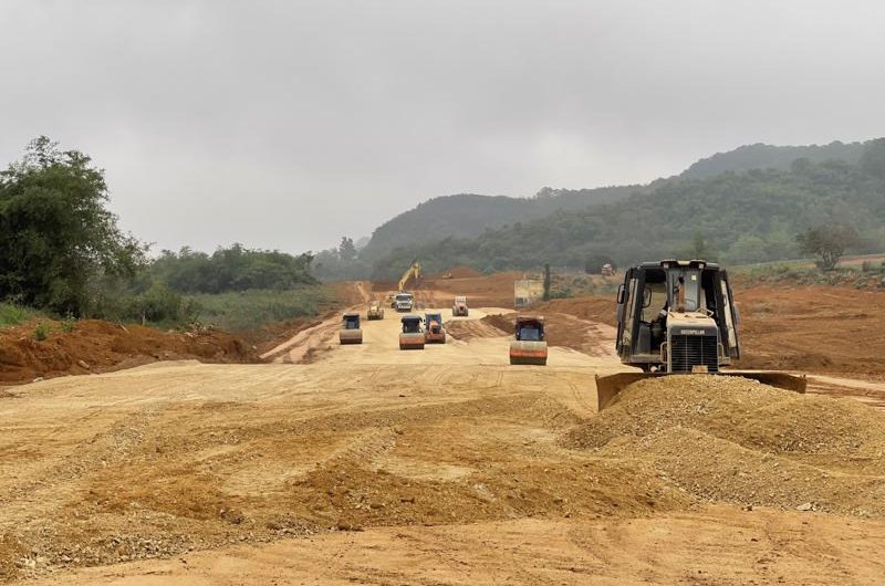 Nghệ An yêu cầu công an vào cuộc xử lý hành vi thao túng, nâng giá vật liệu xây dựng- Ảnh 1. Nghệ An yêu cầu công an vào cuộc xử lý hành vi thao túng, nâng giá vật liệu xây dựng- Ảnh 1.