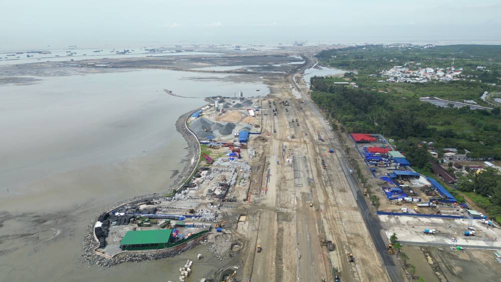 Một doanh nghiệp bất động sản có doanh số chưa ghi nhận cao kỷ lục hơn 8,5 tỷ USD- Ảnh 1. Một doanh nghiệp bất động sản có doanh số chưa ghi nhận cao kỷ lục hơn 8,5 tỷ USD- Ảnh 1.