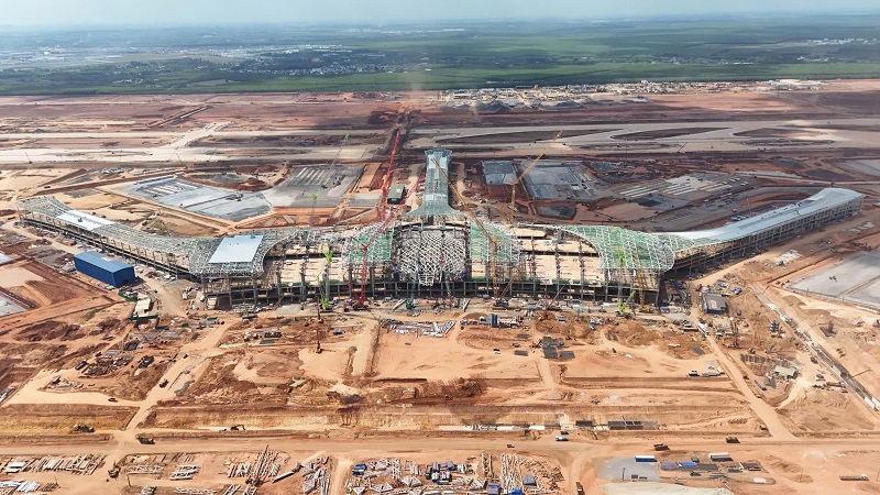 Sân bay lớn nhất Việt Nam bắt đầu tuyển nhân sự- Ảnh 1. Sân bay lớn nhất Việt Nam bắt đầu tuyển nhân sự- Ảnh 1.