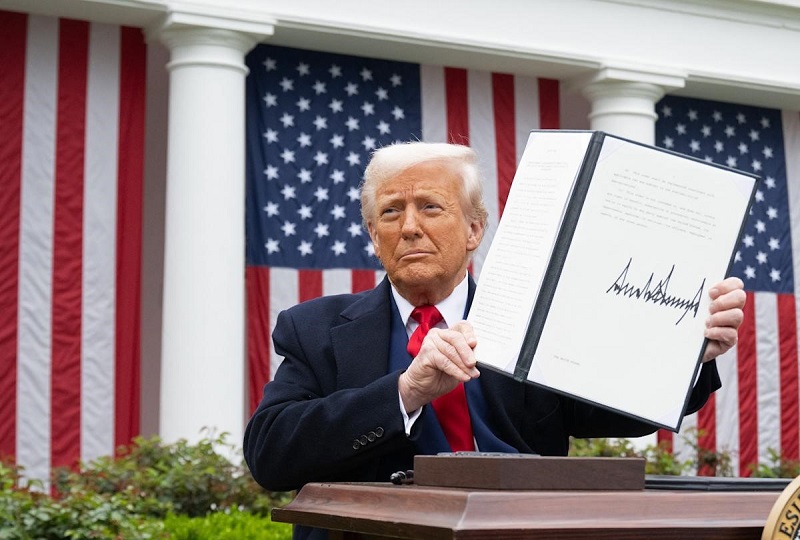 Ông Trump ký sắc lệnh giảm thuế nhập khẩu thịt bò, cà phê, chuối nhằm hạ giá thực phẩm tại Mỹ- Ảnh 1. Ông Trump ký sắc lệnh giảm thuế nhập khẩu thịt bò, cà phê, chuối nhằm hạ giá thực phẩm tại Mỹ- Ảnh 1.