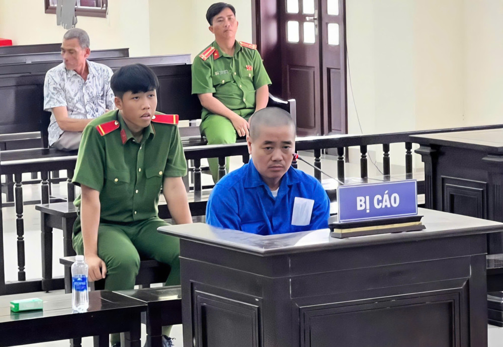 Toàn cảnh vụ chuyển nhượng đất rồi giả mất, xin cấp lại sổ đỏ để lừa đảo hàng tỷ đồng- Ảnh 1.