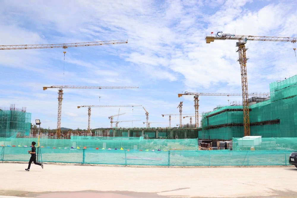 Phó Thủ tướng kiểm tra tiến độ các dự án phục vụ hội nghị APEC 2027- Ảnh 2. Phó Thủ tướng kiểm tra tiến độ các dự án phục vụ hội nghị APEC 2027- Ảnh 2.