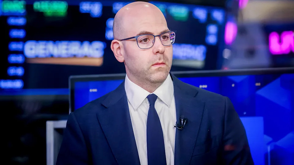 Quan chức Fed thúc giục cắt giảm lãi suất mạnh hơn vì thất nghiệp gia tăng- Ảnh 1.