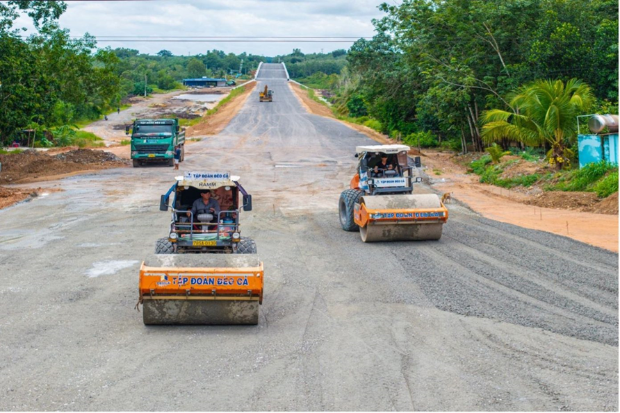 Hoàn thành tuyến đường dài nhất Việt Nam vào năm 2026- Ảnh 2.