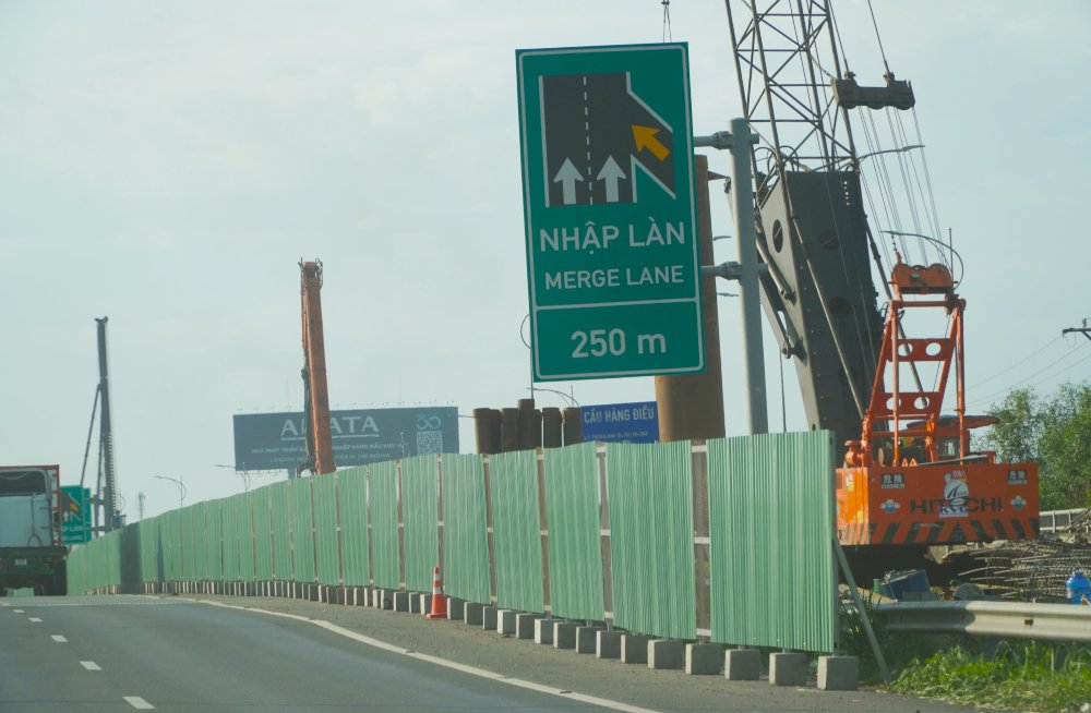 Đang mở rộng tuyến đường “huyết mạch” kết nối sân bay Long Thành- Ảnh 10.