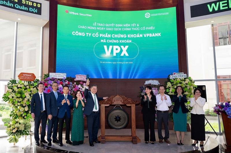 Nhà đầu tư mua cổ phiếu của Chứng khoán VPBank ngày đầu tiên lên sàn đã lỗ ngay hơn 9%- Ảnh 1.
