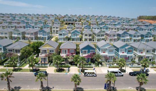 Ông lớn bất động sản muốn hoán đổi hơn 2.500 tỷ đồng nợ bằng cổ phiếu- Ảnh 1. Ông lớn bất động sản muốn hoán đổi hơn 2.500 tỷ đồng nợ bằng cổ phiếu- Ảnh 1.