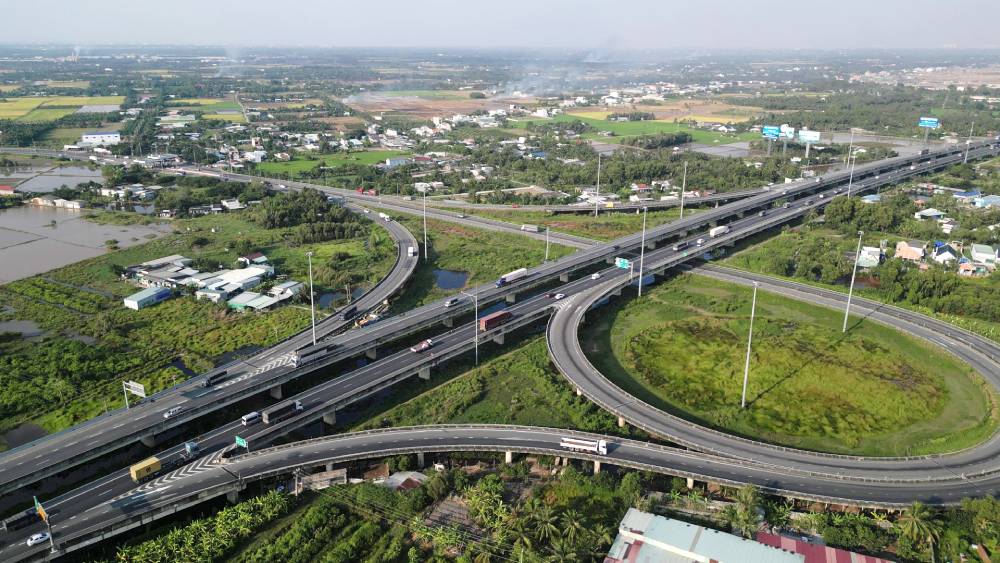 Một tuyến đường quen thuộc về miền T&acirc;y vừa được mở rộng với tổng mức đầu tư hơn 36.000 tỷ- Ảnh 2.