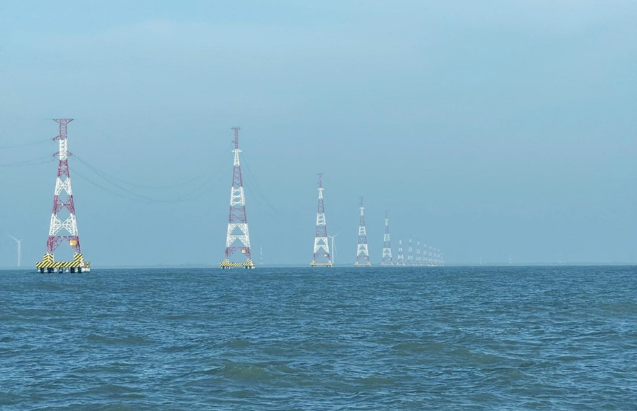 EVN khởi c&ocirc;ng, kh&aacute;nh th&agrave;nh loạt dự &aacute;n điện quy m&ocirc; lớn, c&oacute; dự &aacute;n hơn 9.220 tỷ đồng- Ảnh 2.